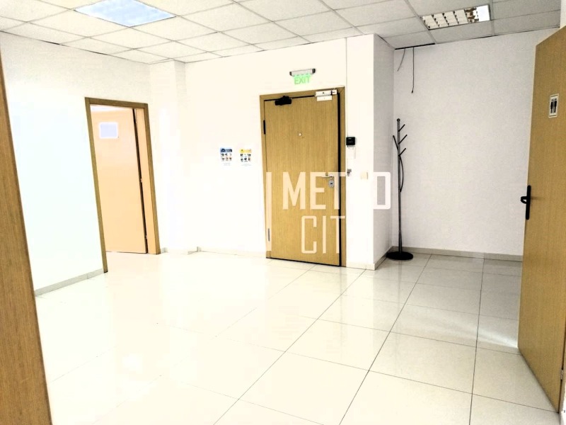 Te huur  Kantoor Sofia , Mladost 3 , 200 m² | 97906475 - afbeelding [2]