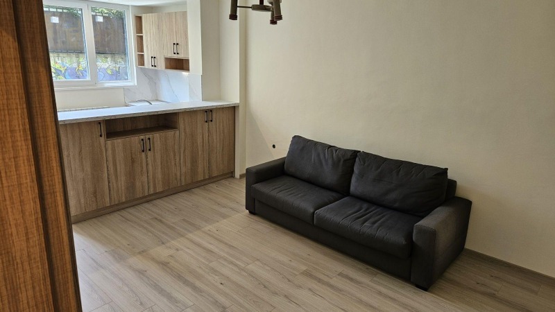 Дава под нем  2-стаен, град София, Гео Милев •  499 EUR • ID 64883199 — holmes.bg - [1] 