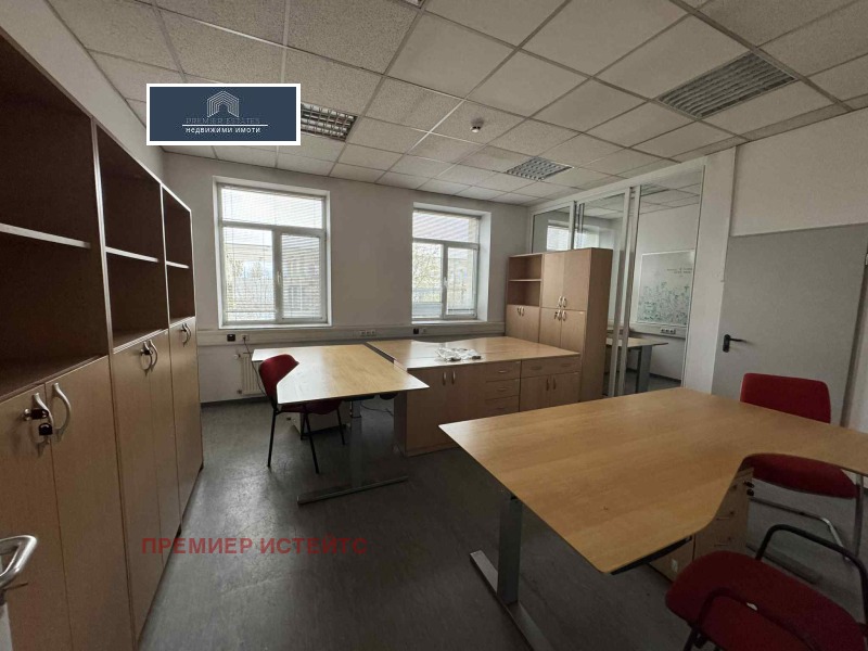 Под наем ОФИС, град София, Хаджи Димитър • 5400 лв. / 2760.98 € • 99886241 1