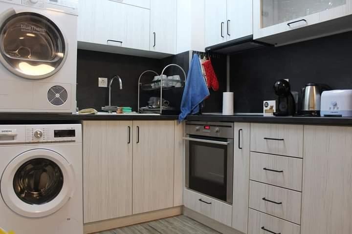 Дава под нем  2-стаен, град Пловдив, Тракия •  460 € • ID 43305046 — holmes.bg - [1] 