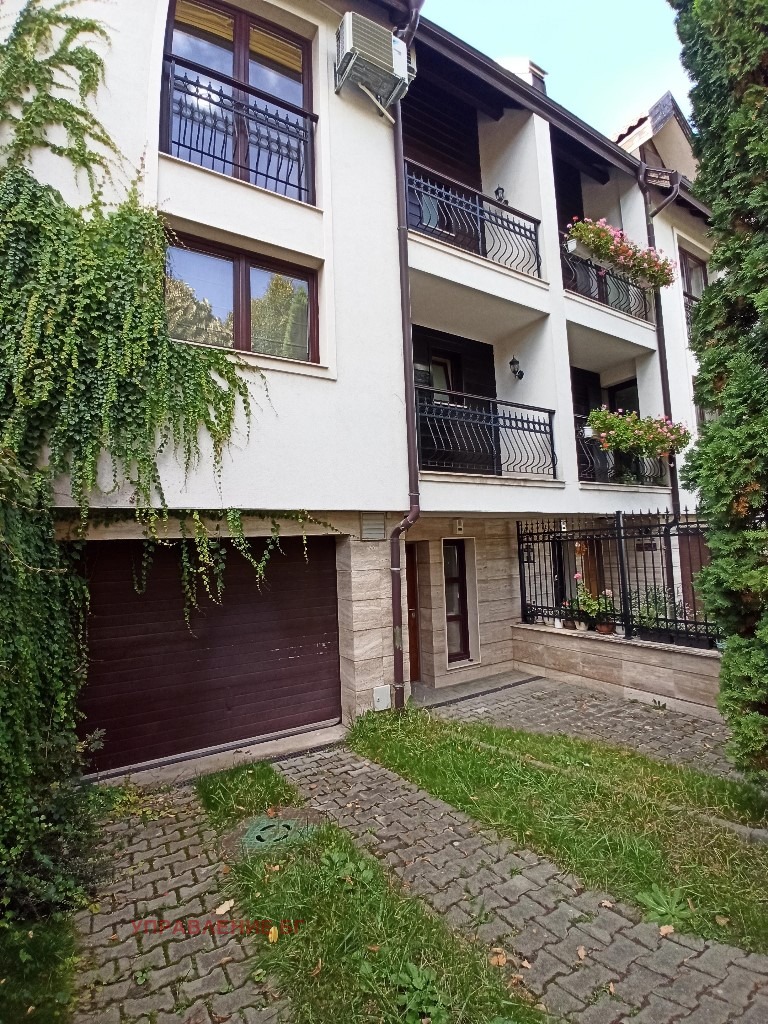 Дава под наем  Къща град София , Бояна , 275 кв.м | 39349108 - изображение [16]