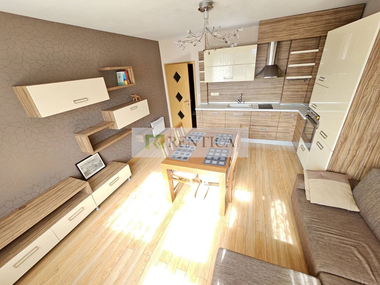 Дава под наем 3-СТАЕН, гр. Варна, Левски 1, снимка 3 - Апартаменти - 54270822