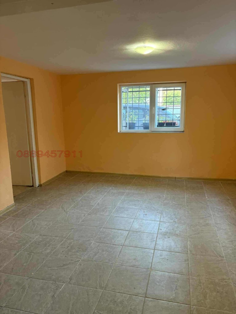 Дава под наем ЕТАЖ ОТ КЪЩА, гр. Пловдив, Кършияка, снимка 10 - Етаж от къща - 52781468