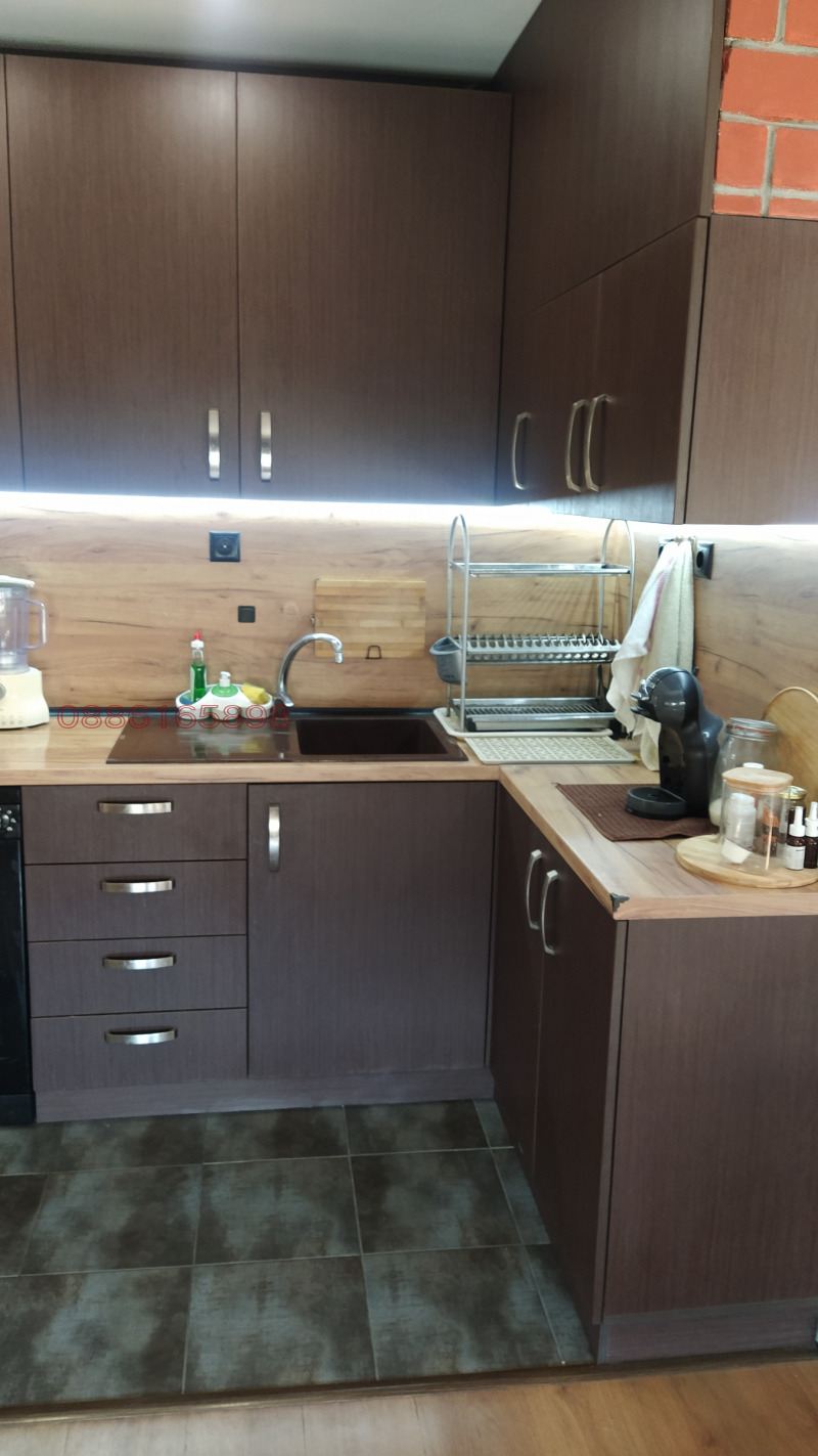 Da affittare  Casa Razgrad , Osvobogdenie , 200 mq | 65910151 - Immagine [2]