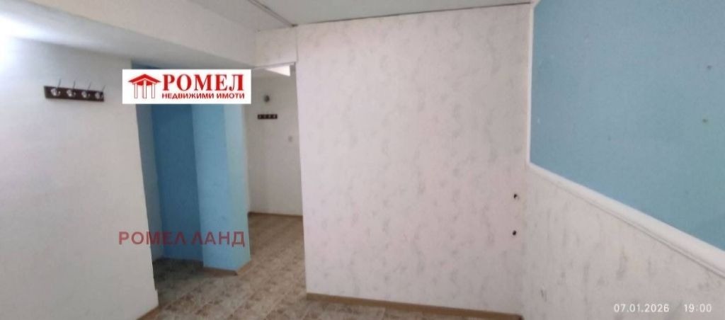 Дава под наем АТЕЛИЕ, ТАВАН, гр. Варна, Колхозен пазар, снимка 5 - Апартаменти - 53641462