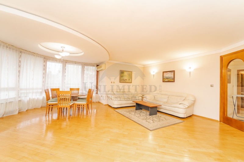 Дава под наем 4-СТАЕН, гр. София, Лозенец, снимка 8 - Апартаменти - 52746567