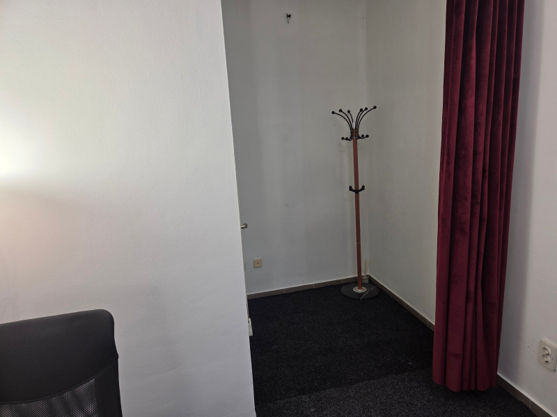 Дава под наем ОФИС, гр. Пловдив, Център, снимка 5 - Офиси - 53483904