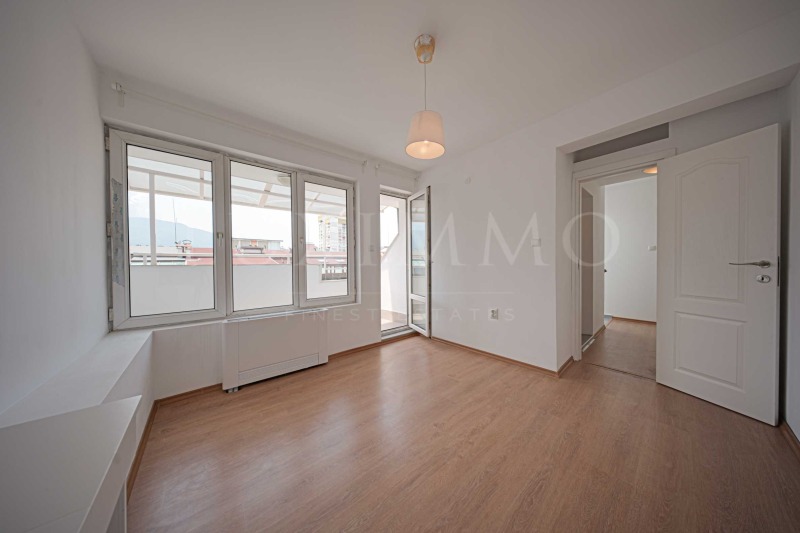 De inchiriat  3 dormitoare Sofia , Belite brezi , 150 mp | 16129246 - imagine [16]