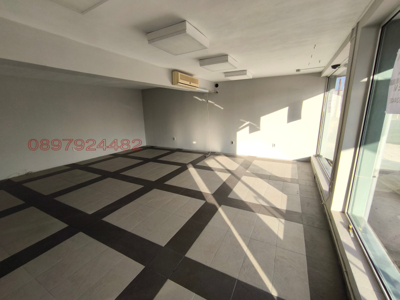 Дава под наем ОФИС, гр. Варна, Цветен квартал, снимка 3 - Офиси - 52613714