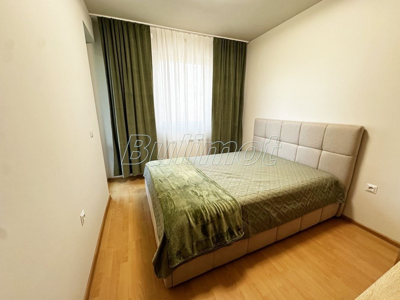 Дава под наем  3-стаен град Варна , Център , 80 кв.м | 92049842
