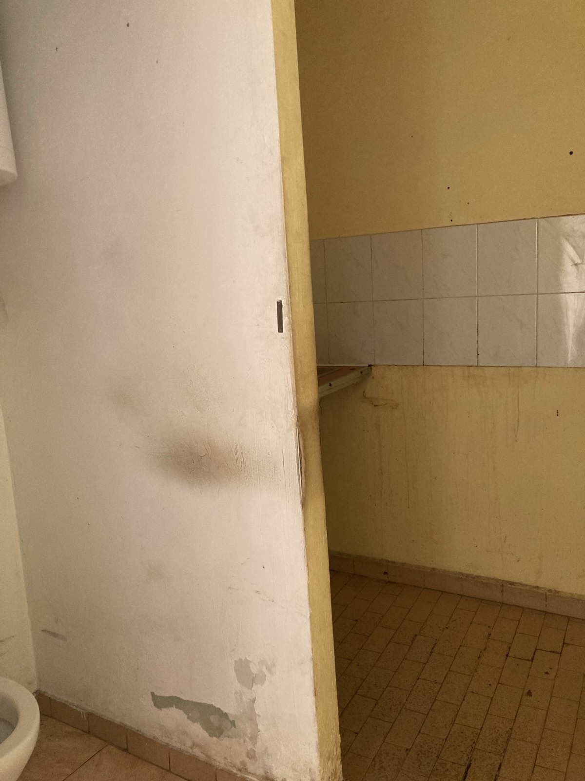 Дава под наем МАГАЗИН, гр. София, Хаджи Димитър, снимка 5 - Магазини - 55097440