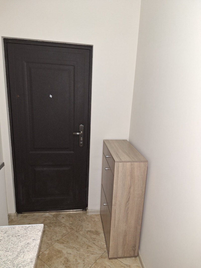 Kiadó  Stúdió Sofia , Ljulin 1 , 50 négyzetméter | 56557782