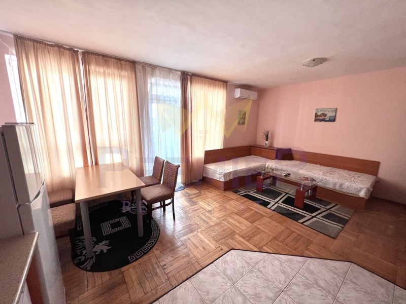 Zu vermieten  1 Schlafzimmer Warna , Sportna zala , 60 qm | 88888388 - Bild [3]