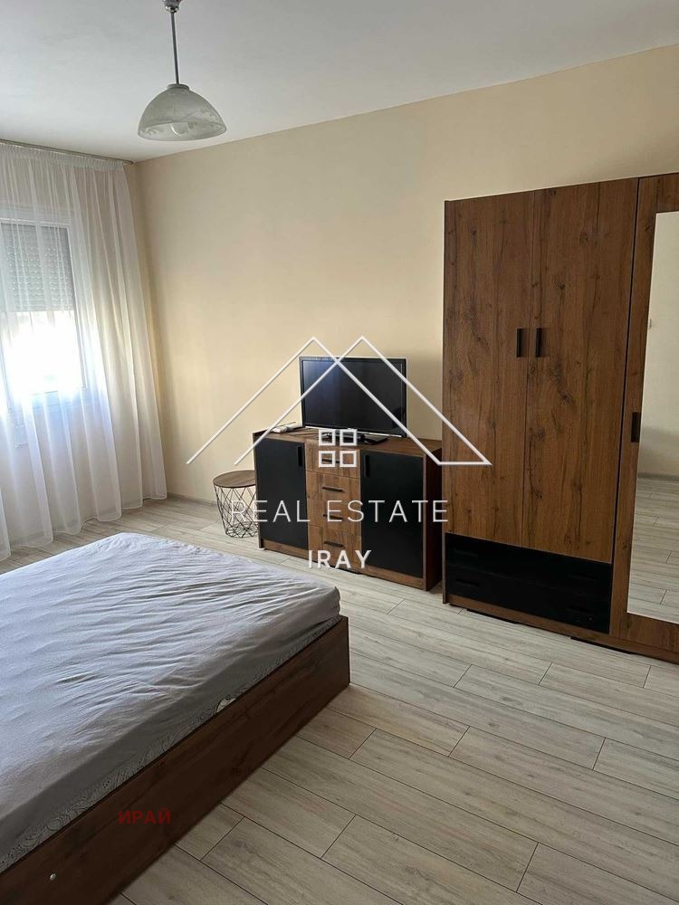 Zu vermieten  1 Schlafzimmer Stara Zagora , Zentar , 40 qm | 21508797