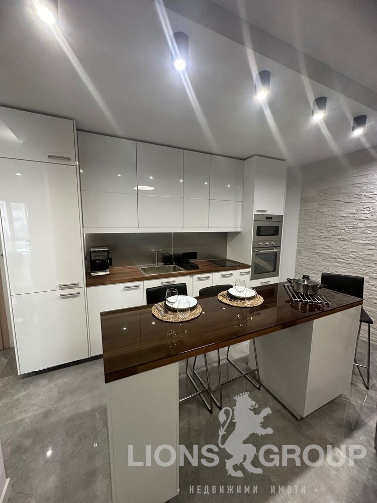 K pronájmu  1 ložnice Varna , Asparuchovo , 65 m2 | 20761807