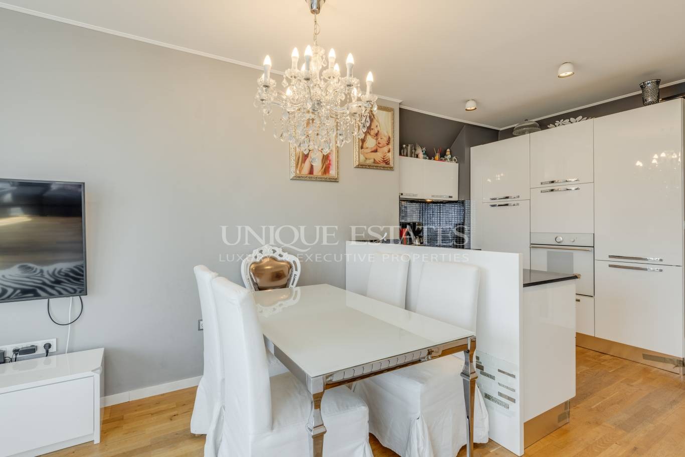 Дава под наем 3-СТАЕН, гр. София, Център, снимка 4 - Апартаменти - 53877273