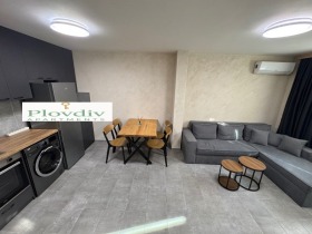 1 quarto Mladejki Halm, Plovdiv