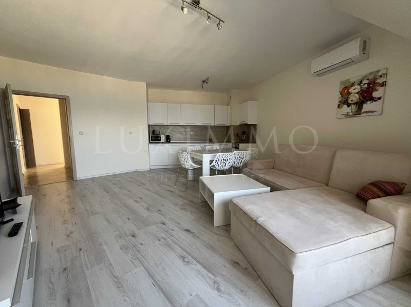 K pronájmu  2 ložnice Varna , Asparuchovo , 107 m2 | 52037699 - obraz [4]