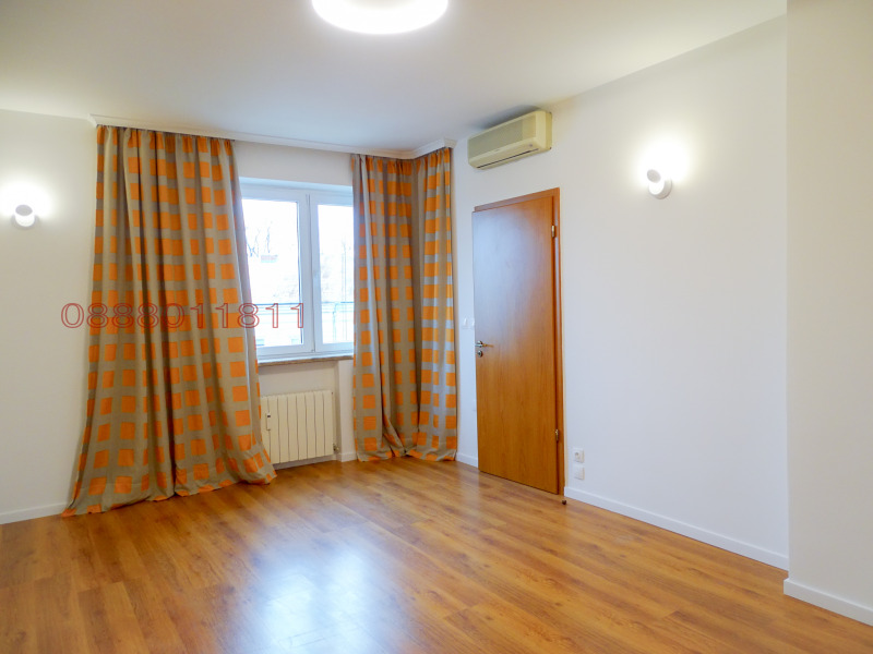 Дава под наем 3-СТАЕН, гр. София, Център, снимка 9 - Апартаменти - 53417034