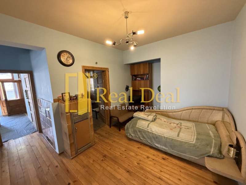 Te huur  2 slaapkamers Sofia , Tsentar , 115 m² | 10453341
