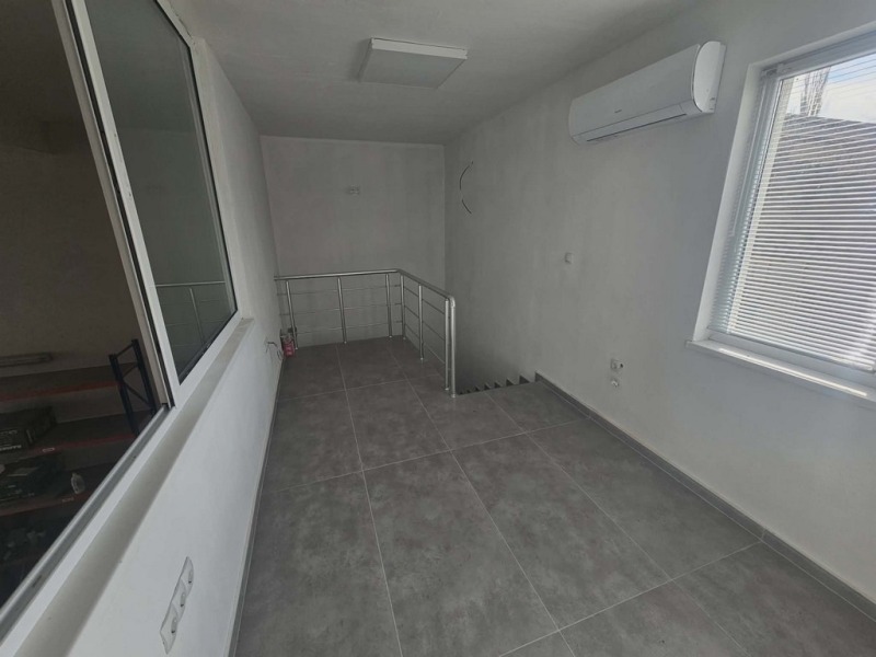 Дава под наем ПРОМ. ПОМЕЩЕНИЕ, гр. Кърджали, Промишлена зона - Изток, снимка 7 - Производствени сгради - 53504572