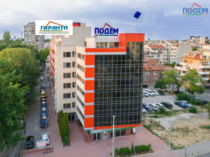 Дава под Наем ПАРКОМЯСТО в град Пловдив, Център - 15 кв.м / 100 € » 195.58 лв., ГАРАНТИ