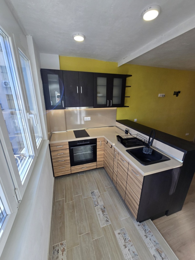 K pronájmu  2 ložnice Plovdiv , Mladežki Chalm , 61 m2 | 29560395 - obraz [3]