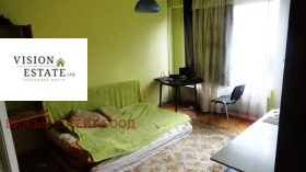 Στούντιο Ναδεζδα 1, Σοφηια 1