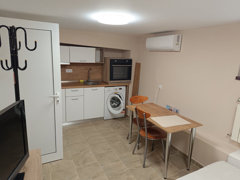 En renta  Estudio Sofia , Trebich , 25 metros cuadrados | 62532652 - imagen [2]