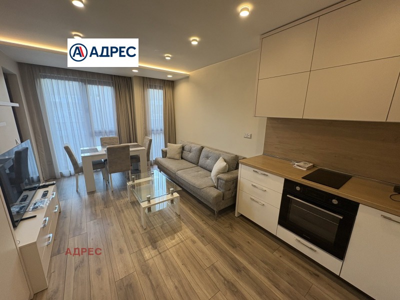 Дава под наем 3-СТАЕН, гр. Варна, ВИНС-Червен площад