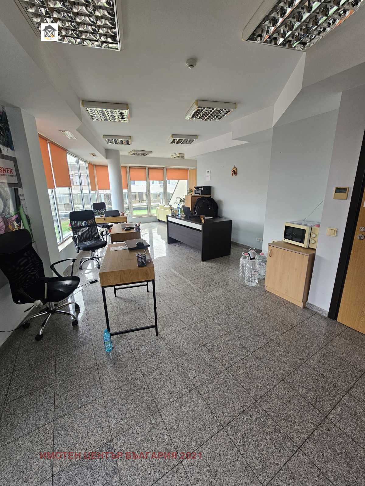 Дава под наем ОФИС, гр. Плевен, Идеален център, снимка 3 - Офиси - 53883946