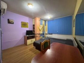 Studio Vazragdane, Burgas 4