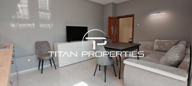 A louer  2 chambres Plovdiv , Yujen , 96 m² | 56195939