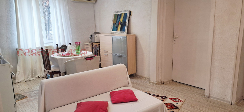 Дава под наем КЪЩА, гр. Перник, Център, снимка 4 - Къщи - 52938153