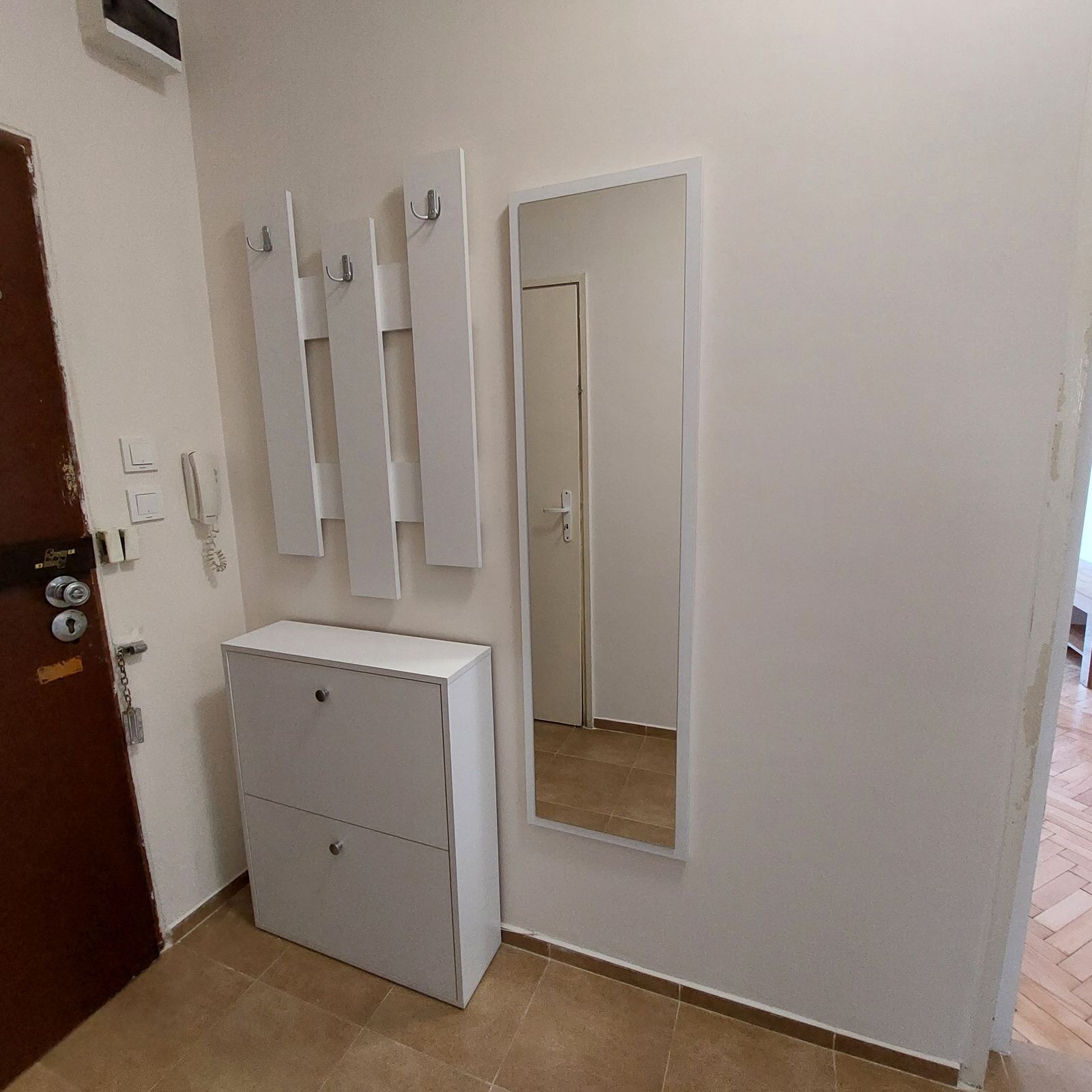 Дава под наем 3-СТАЕН, гр. София, Дианабад, снимка 2 - Апартаменти - 54772509