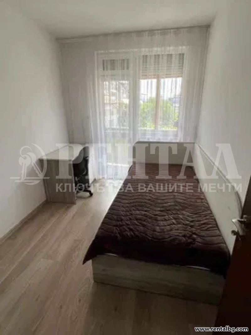 De inchiriat  2 dormitoare Plovdiv , Țentâr , 80 mp | 44083642 - imagine [3]