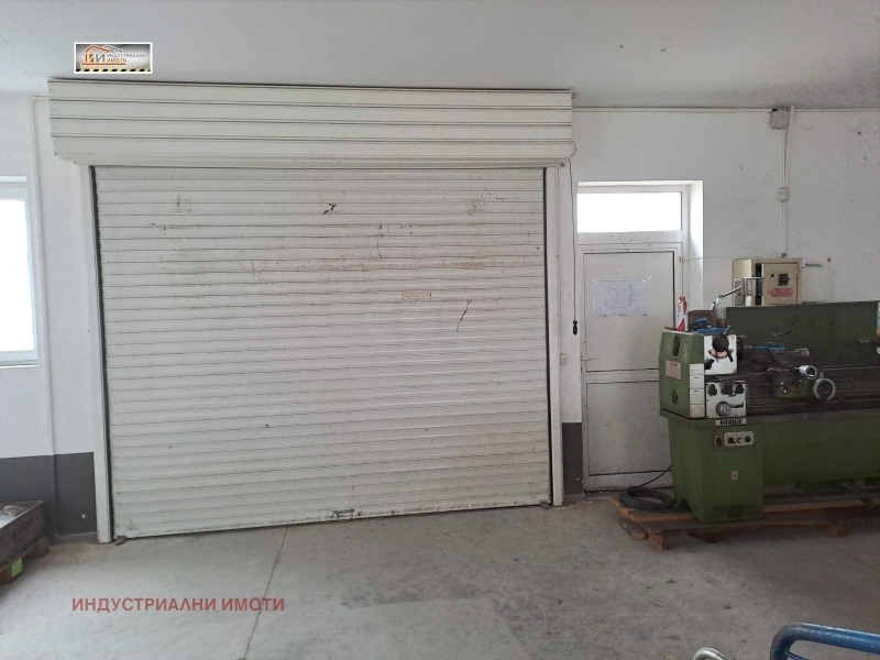Дава под наем ПРОМ. ПОМЕЩЕНИЕ, гр. Пловдив, Индустриална зона - Юг, снимка 12 - Производствени сгради - 53382826