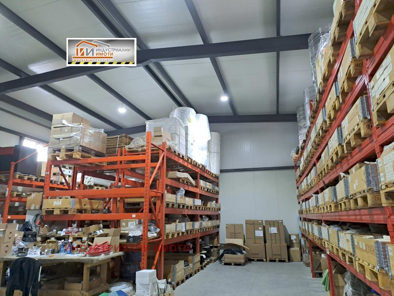 Дава под наем ПРОМ. ПОМЕЩЕНИЕ, гр. Пловдив, Индустриална зона - Юг, снимка 2 - Производствени сгради - 53382826