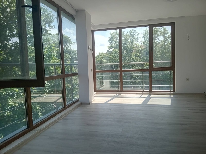 Te huur  3+ slaapkamer Burgas , Lazur , 100 m² | 47841615 - afbeelding [3]