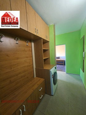 ���� ��� ���� 3-����� | Imot.bg � ����� ������ 8