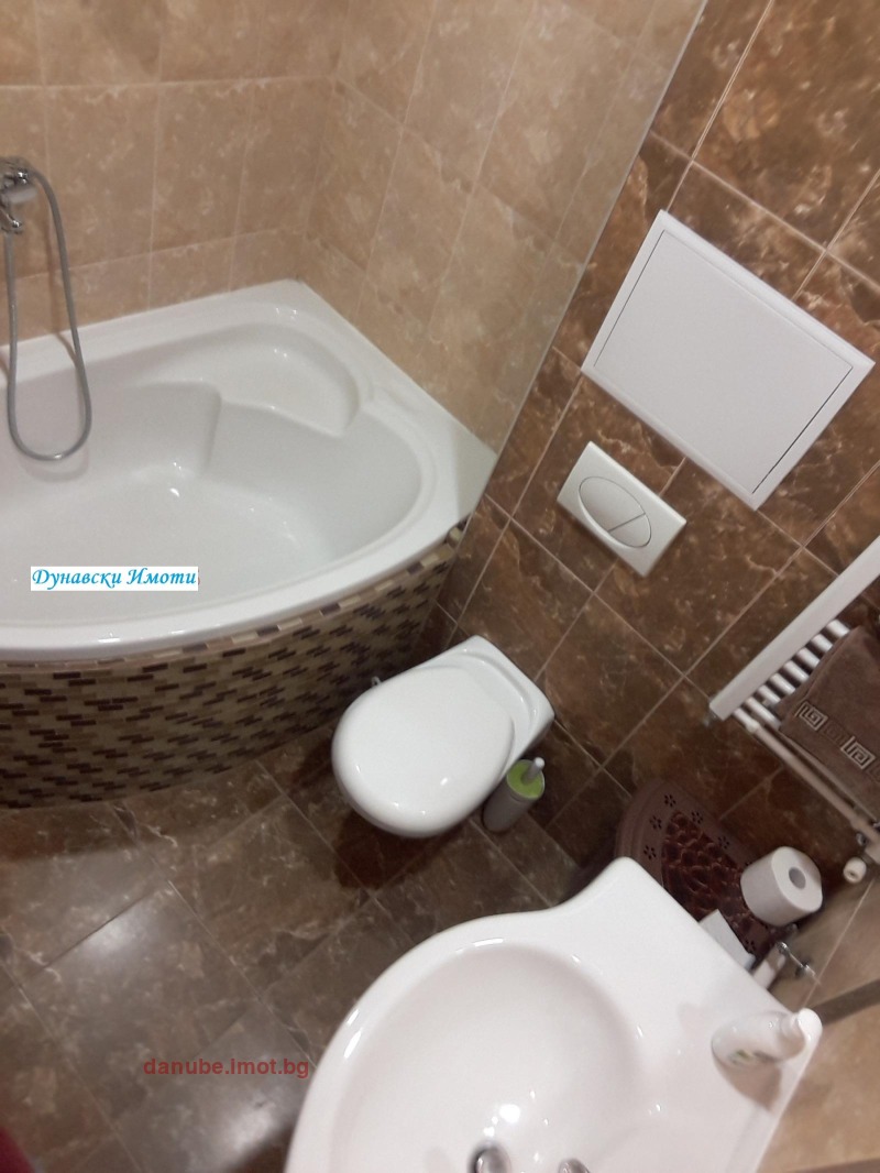 För uthyrning  1 sovrum Ruse , Centar , 65 kvm | 68610904 - bild [6]