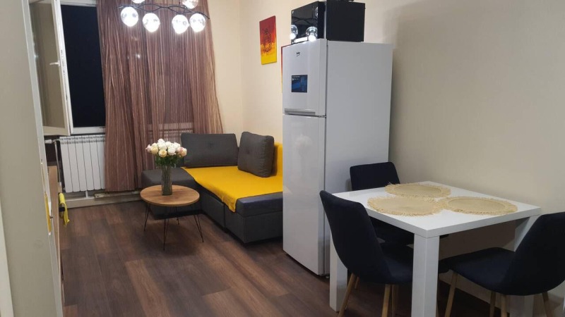 Te huur  1 slaapkamer Burgas , Slavejkov , 50 m² | 79312598