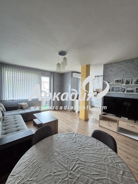 K pronájmu  2 ložnice Plovdiv , Vastaničeski , 94 m2 | 21696092 - obraz [2]