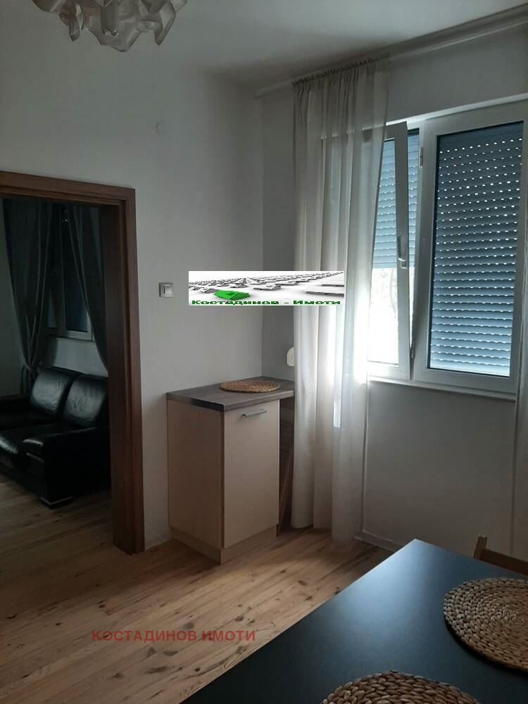 Do wynajęcia  Piętro domu Plowdiw , Gagarin , 100 mkw | 94106583 - obraz [14]