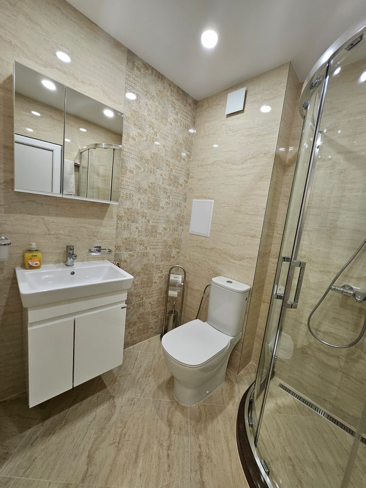 Дава под наем 2-СТАЕН, гр. София, Дружба 2, снимка 12 - Апартаменти - 54218077