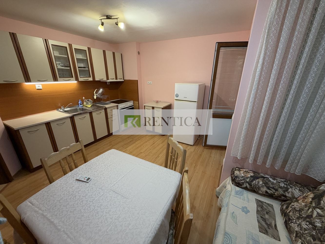 Дава под наем  3-стаен град Варна , Левски 2 , 70 кв.м | 83287307