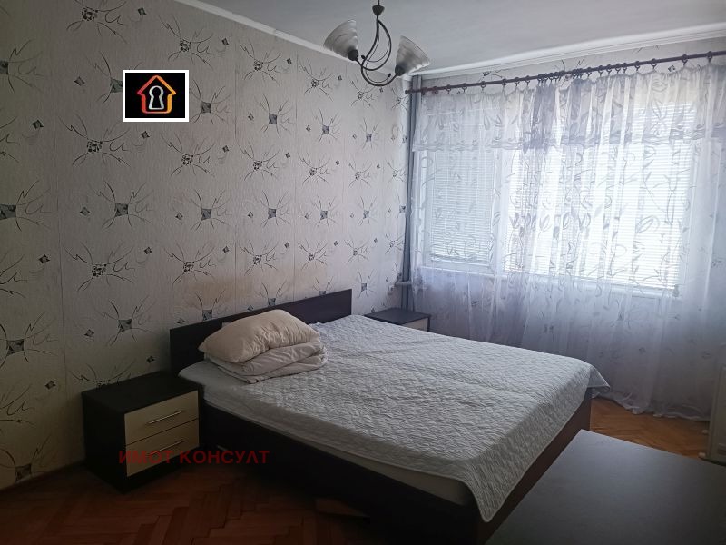 Дава под наем 2-СТАЕН, гр. Враца, Център, снимка 2 - Апартаменти - 55594840