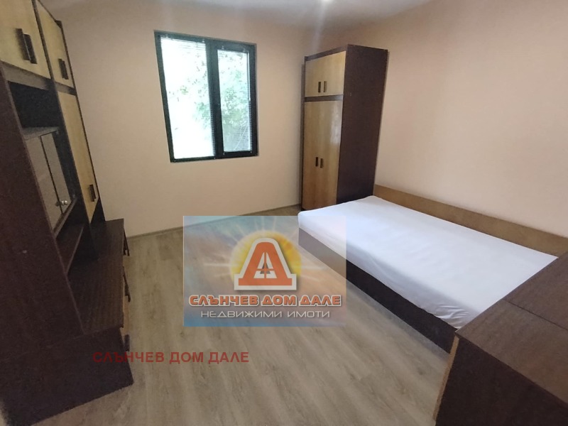 Vuokrattavana  Talon kerros Šumen , Tombul džamija , 70 neliömetriä | 40631886 - kuva [5]