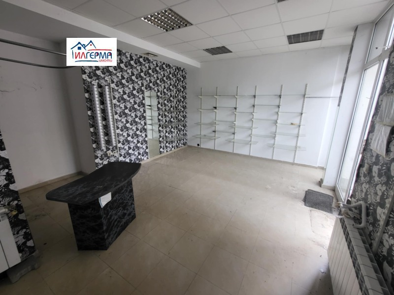 Дава под наем МАГАЗИН, гр. Гълъбово, област Стара Загора, снимка 3 - Магазини - 52603780