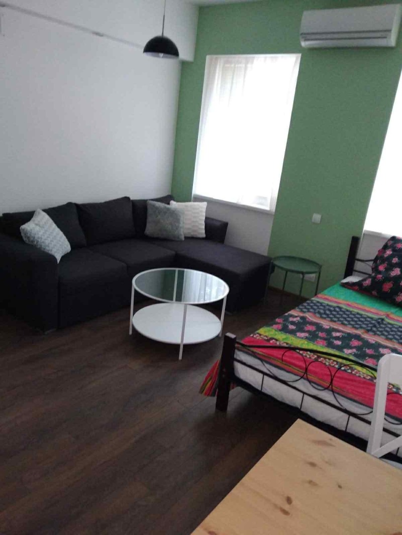В аренду  Студия Пловдив , Център , 68 кв.м | 40541674